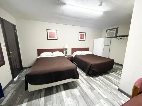 Azure Sky Motel 7
